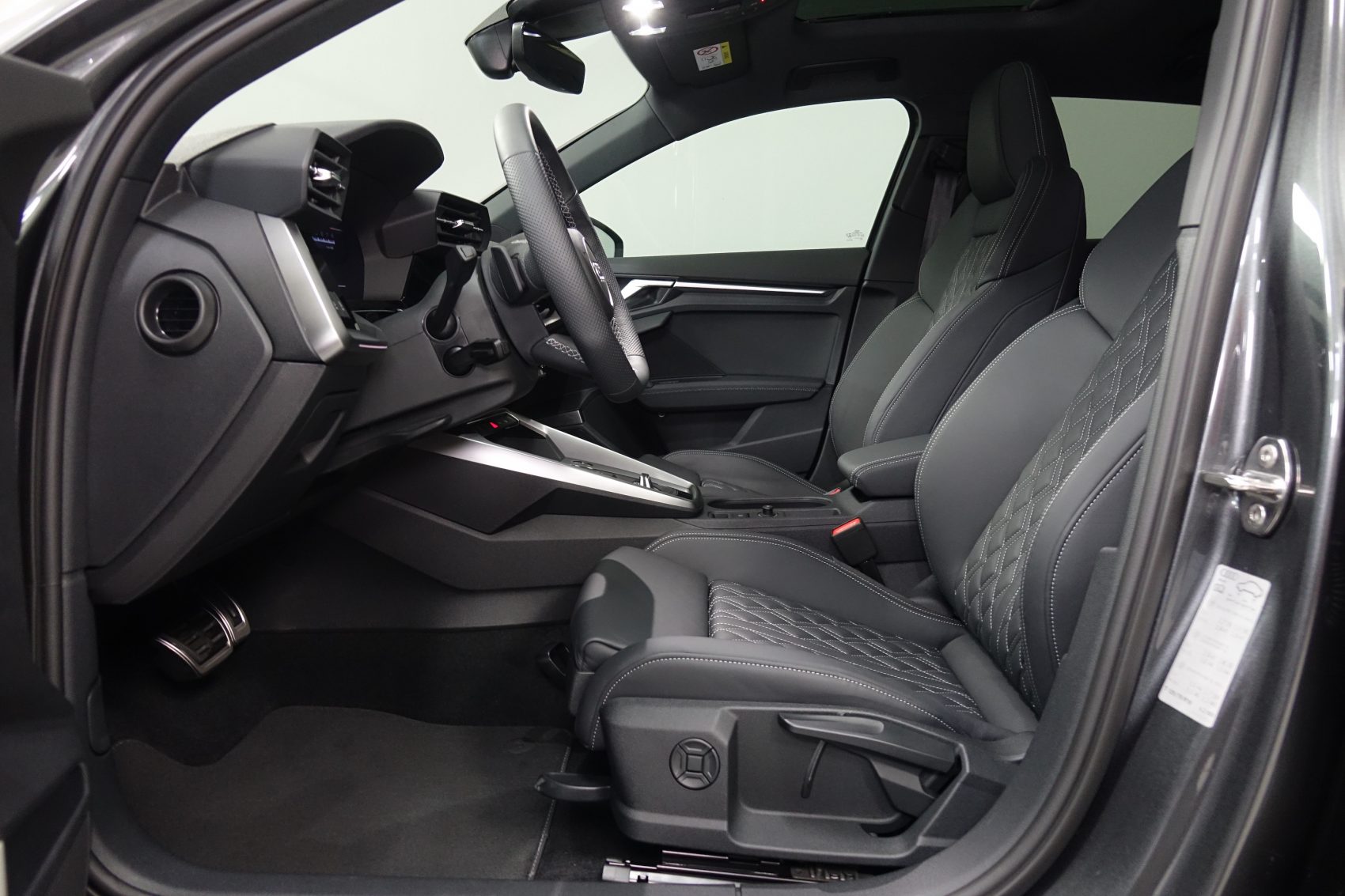 2023 Audi S3 Sportback (310hp) - Interior and Exterior Details