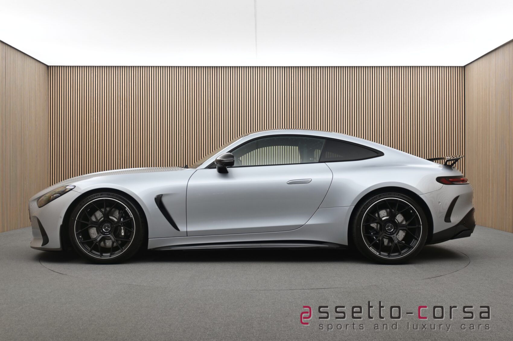 MERCEDES-BENZ - AMG GT63 4-MATIC